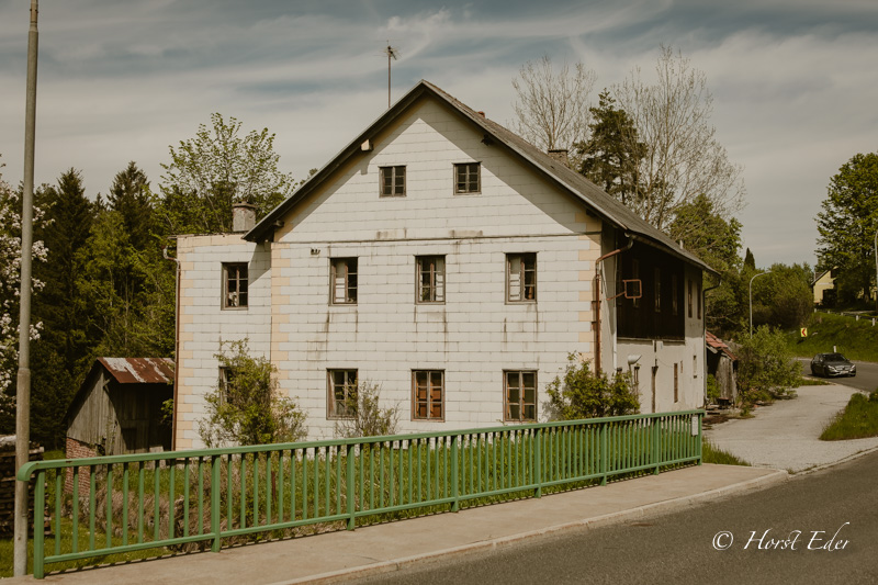 Leeres Haus (Werkstätte) im Waldviertel